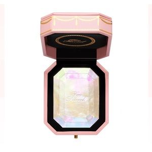 Too faced Diamond Light Highlighter
RADIANT PRESSED POWDER
0.42 Oz